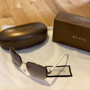 Gucci Sunglasses (GG 2897 S) *Broken Leg*